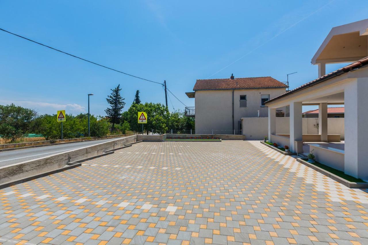 Apartmani Nikola Plano 外观 照片